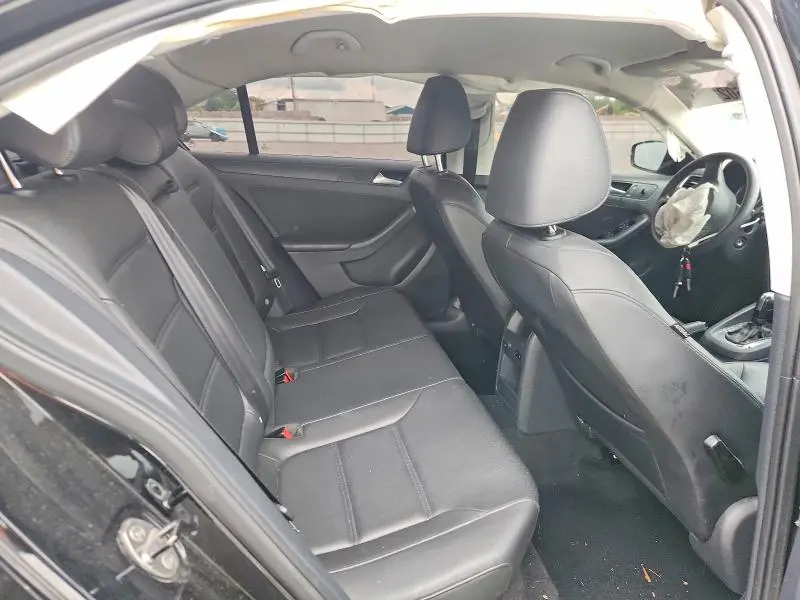 2014 VOLKSWAGEN JETTA SE  
