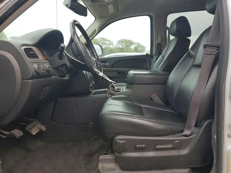 2013 CHEVROLET AVALANCHE LT  