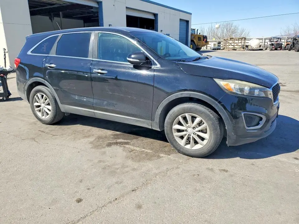 2017 KIA SORENTO L  