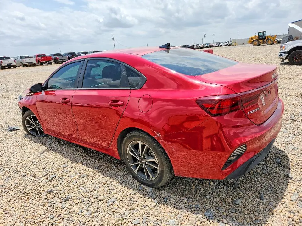 2024 KIA FORTE LXS  