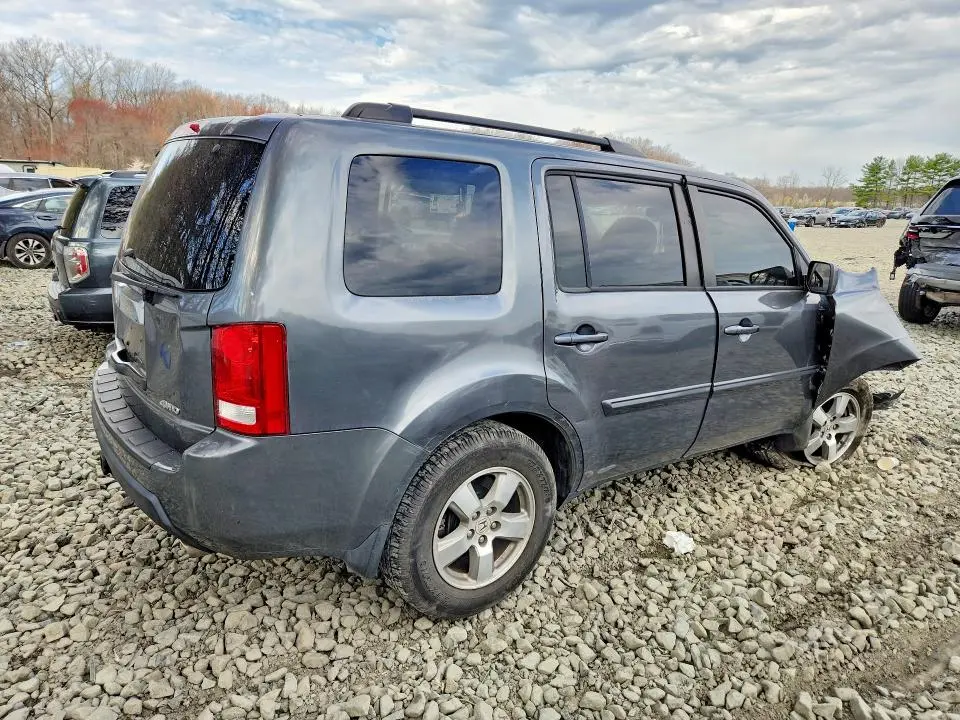 2011 HONDA PILOT EX  
