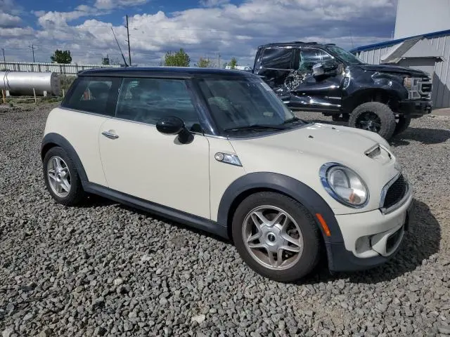 2011 MINI COOPER S