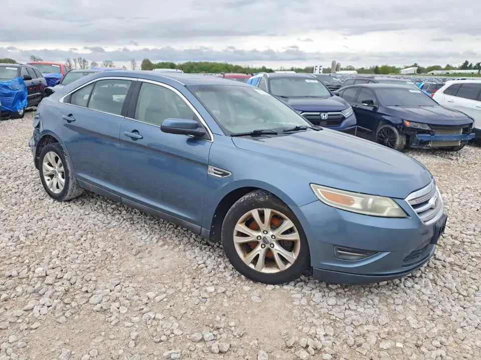 2010 FORD TAURUS SEL  