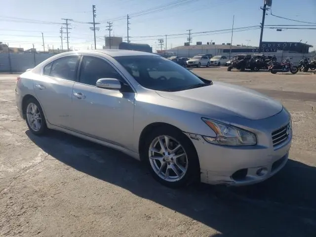 2011 NISSAN MAXIMA S  