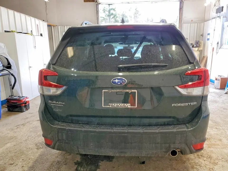 2022 SUBARU FORESTER LIMITED  