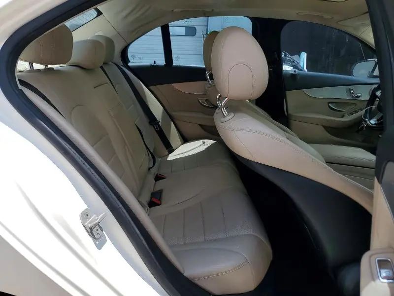 2015 MERCEDES-BENZ C 300  