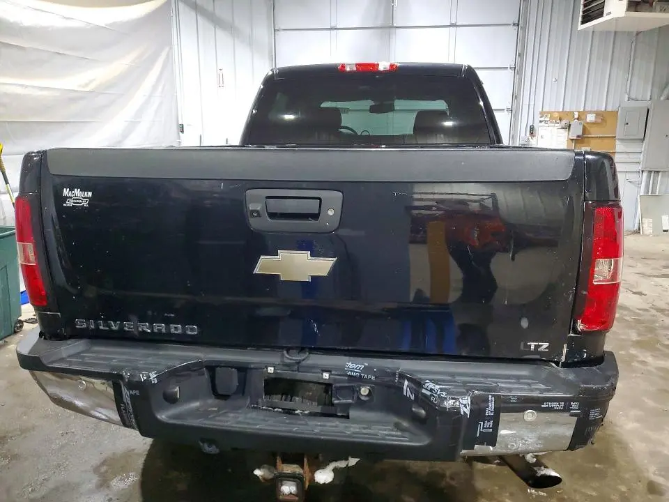 2011 CHEVROLET SILVERADO K2500 HEAVY DUTY LTZ  