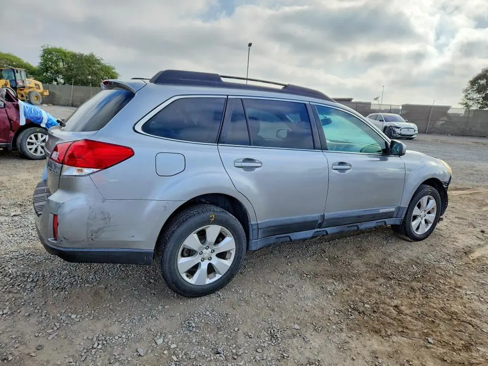 2011 SUBARU OUTBACK 2.5I PREMIUM  