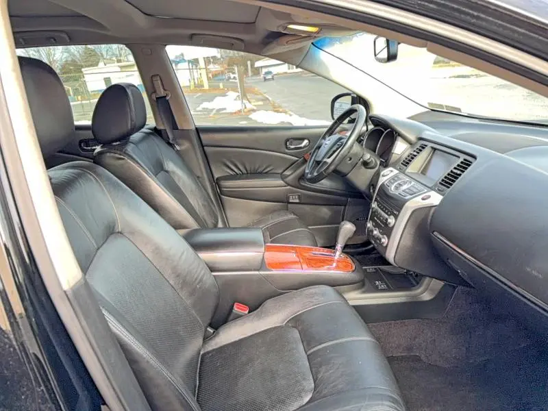 2010 NISSAN MURANO S  