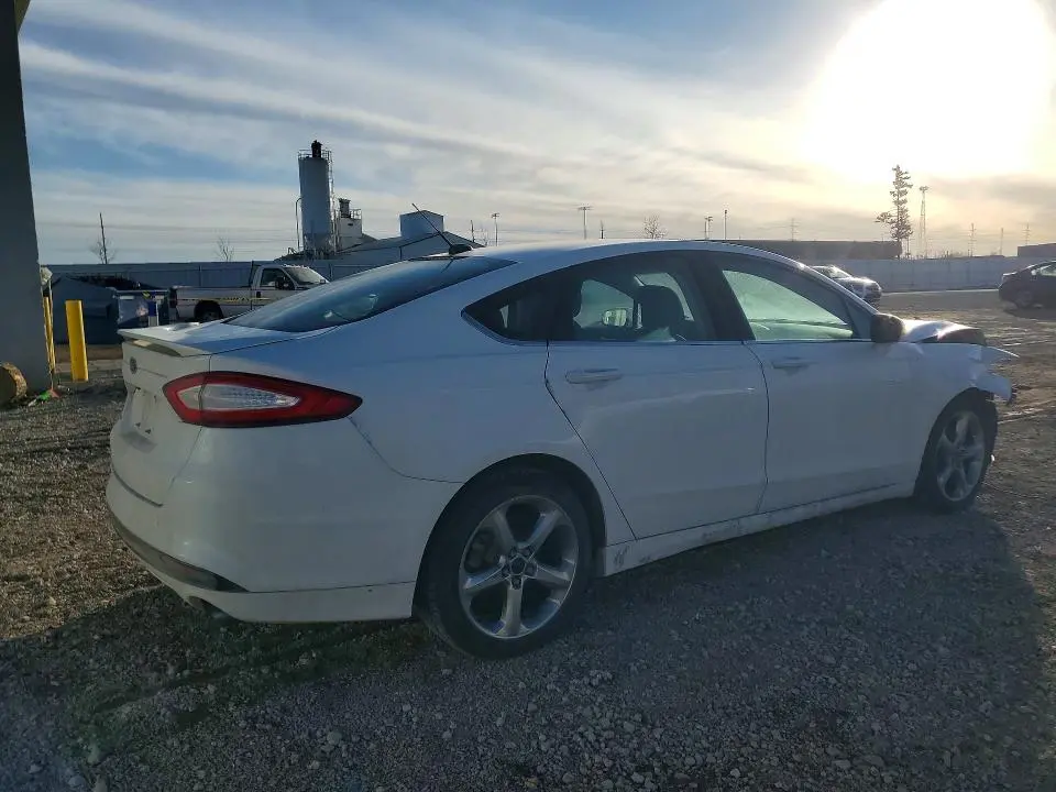 2015 FORD FUSION SE  