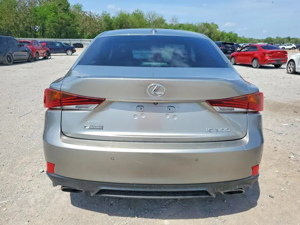 2019 LEXUS IS 300  