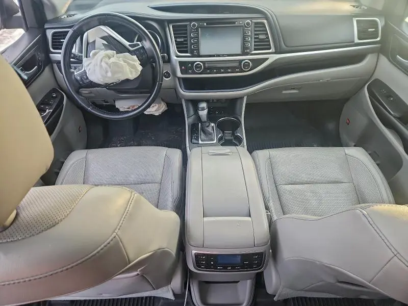 2017 TOYOTA HIGHLANDER LIMITED  