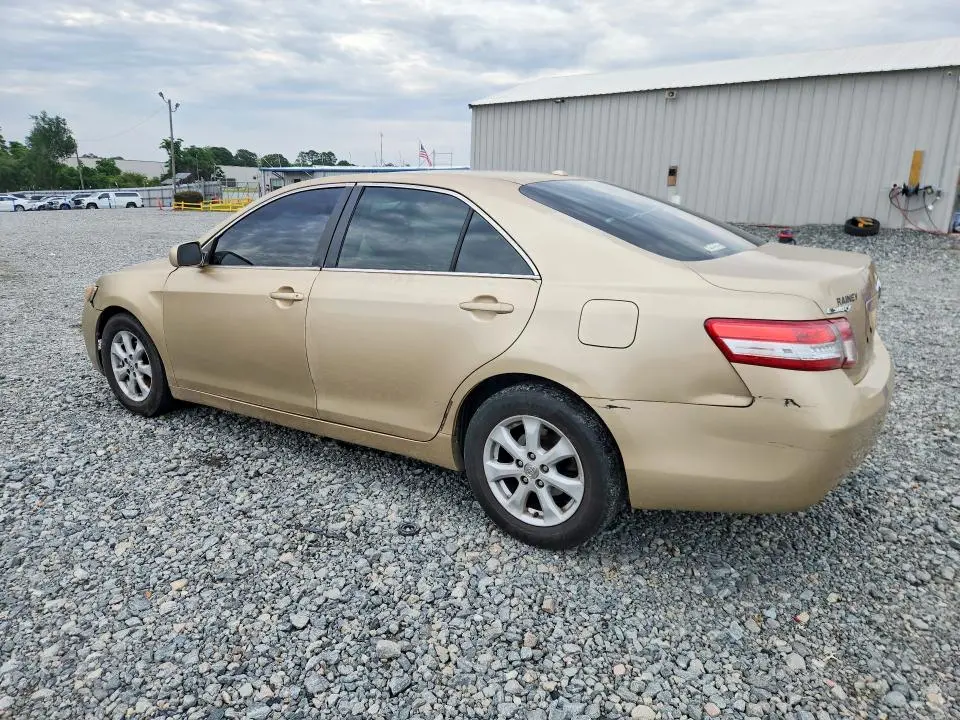2010 TOYOTA CAMRY LE  