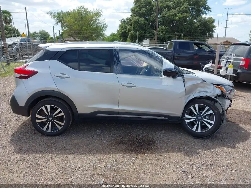 2019 NISSAN KICKS SR