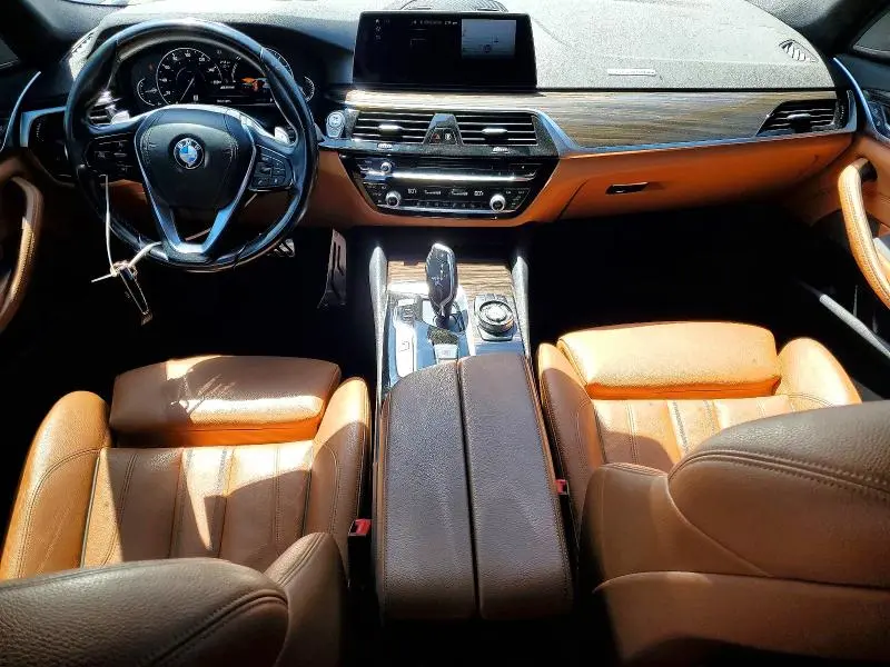 2018 BMW 530E   