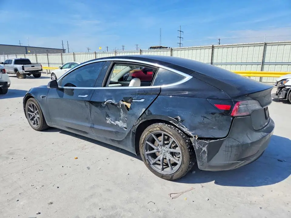 2020 TESLA MODEL 3   