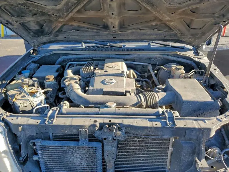 2013 NISSAN FRONTIER S  