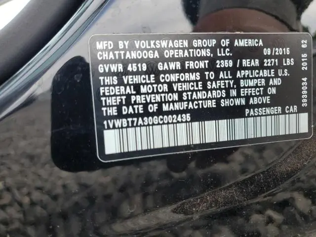 2016 VOLKSWAGEN PASSAT SE  