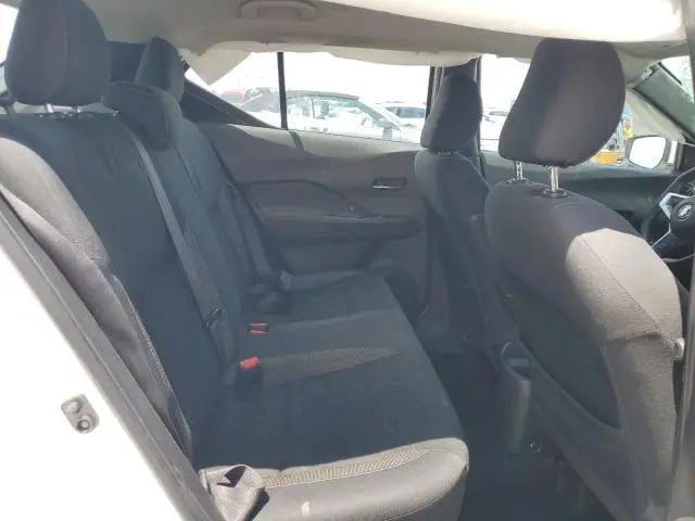 2019 NISSAN KICKS S  