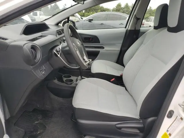 2013 TOYOTA PRIUS C   