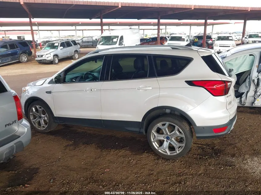 2019 FORD ESCAPE TITANIUM