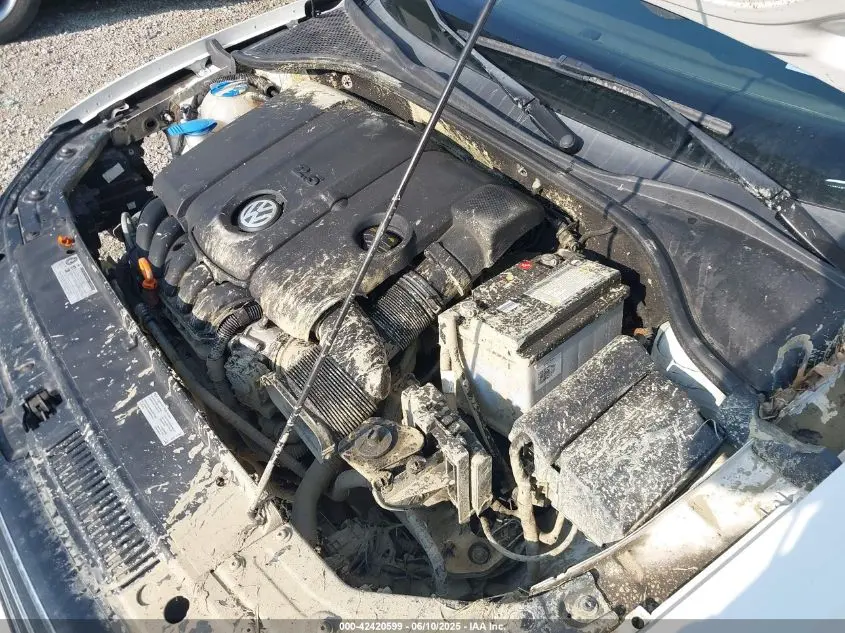 2012 VOLKSWAGEN PASSAT 2.5L S
