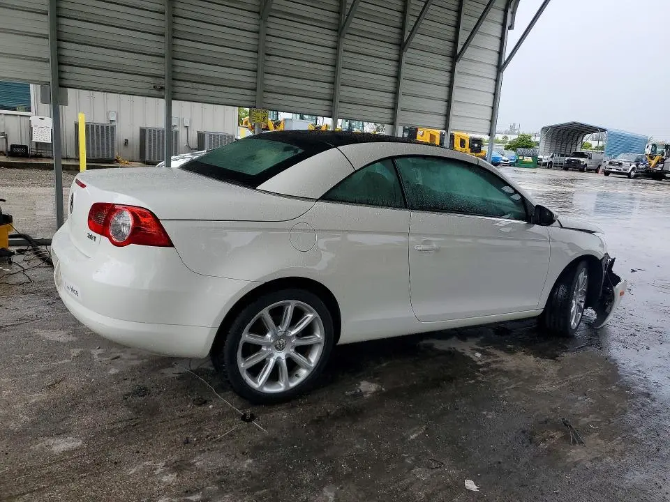 2010 VOLKSWAGEN EOS LUX  