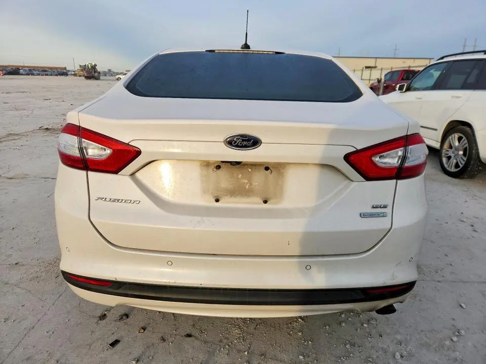 2016 FORD FUSION SE  