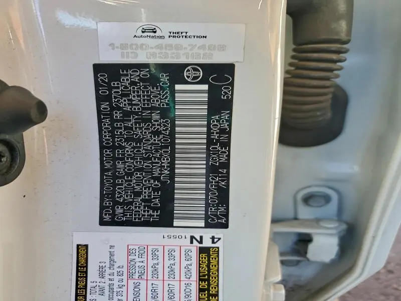 2020 TOYOTA C-HR XLE  