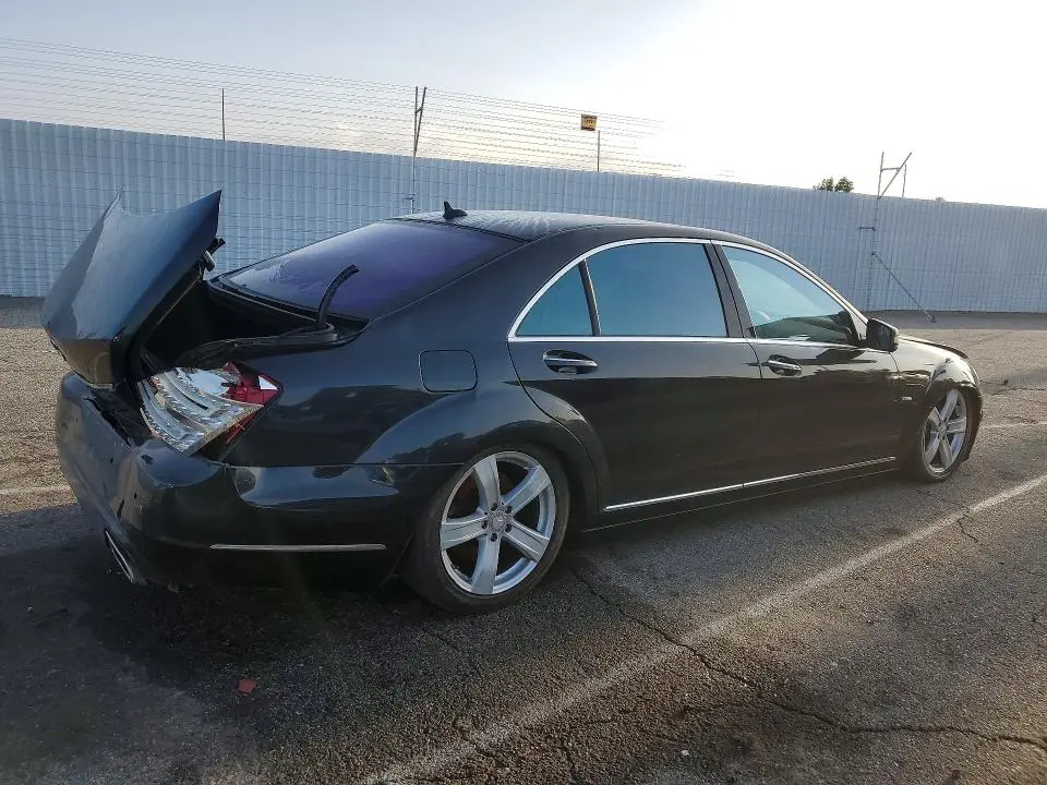 2012 MERCEDES-BENZ S 550  
