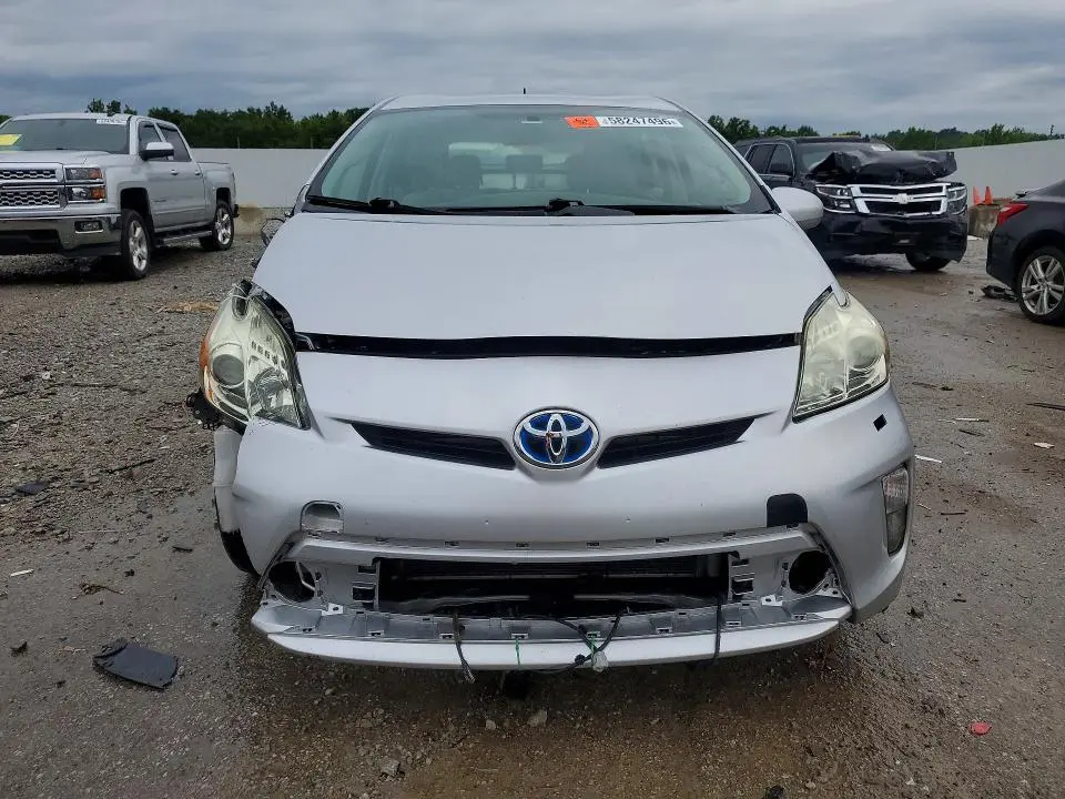 2013 TOYOTA PRIUS TWO  