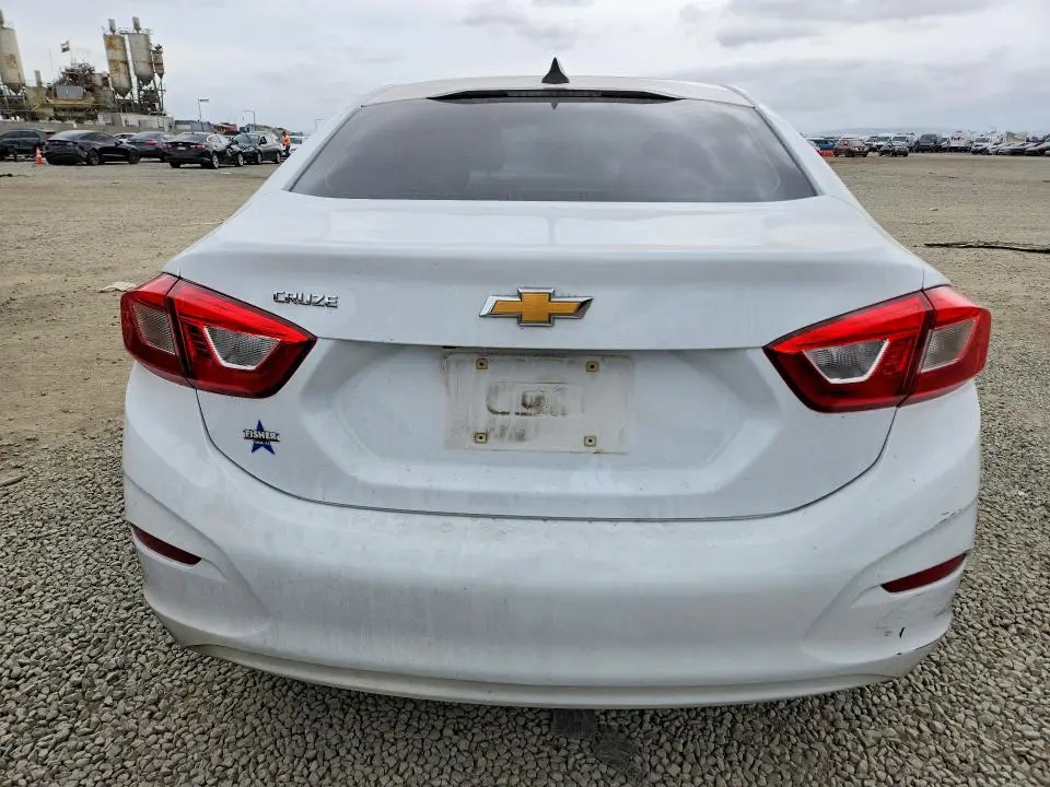 2018 CHEVROLET CRUZE LS  
