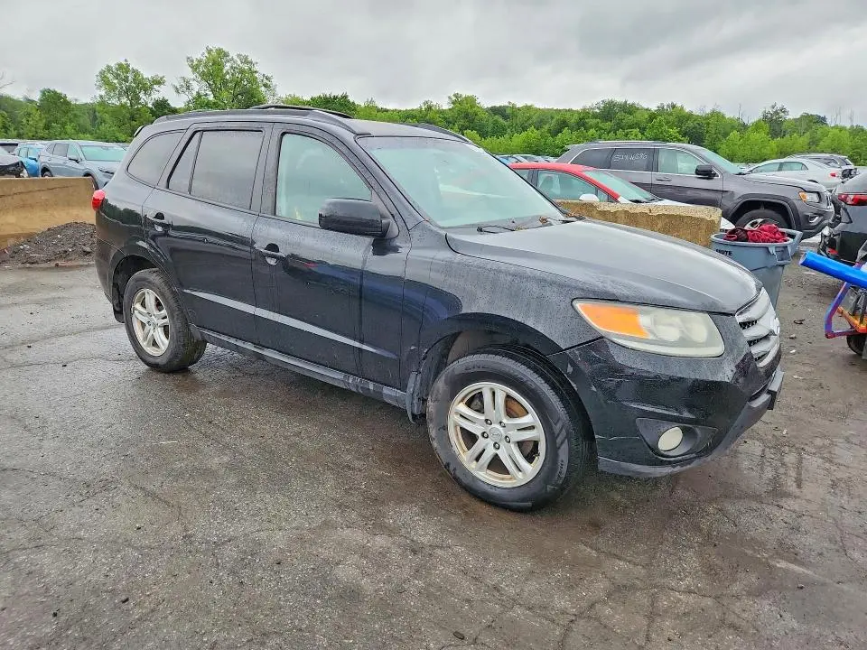 2012 HYUNDAI SANTA FE SE  