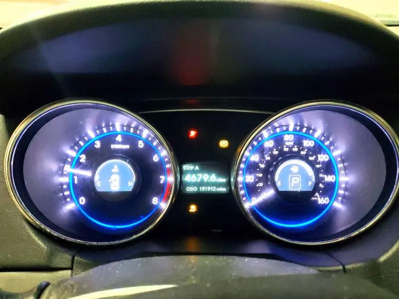 2011 HYUNDAI SONATA GLS  