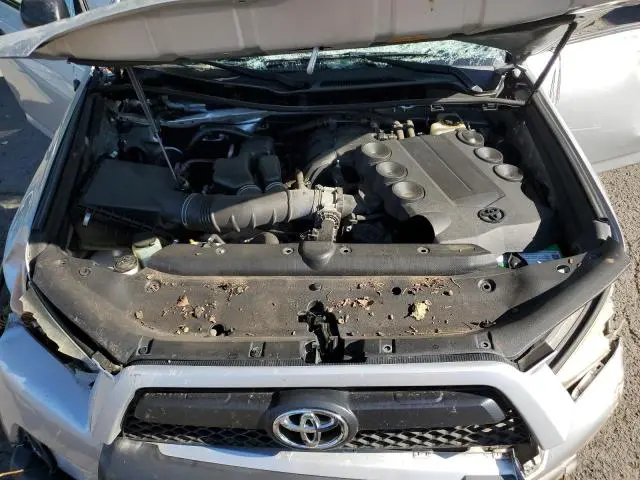 2010 TOYOTA 4RUNNER SR5  