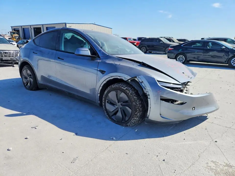 2026 TESLA MODEL Y   