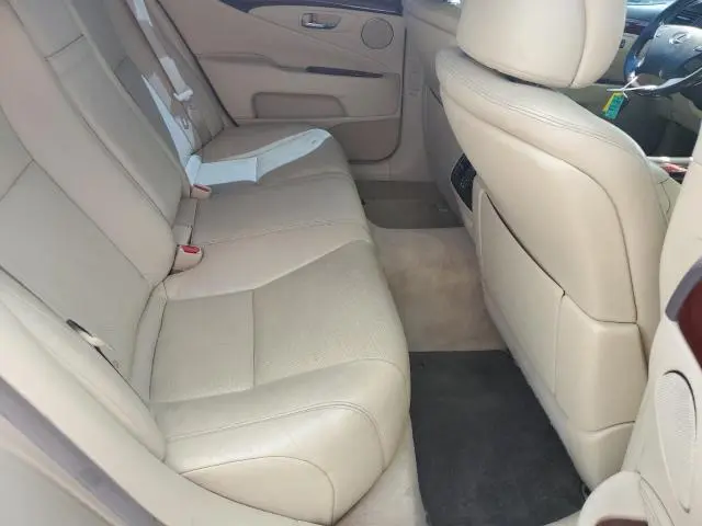 2011 LEXUS LS 460   