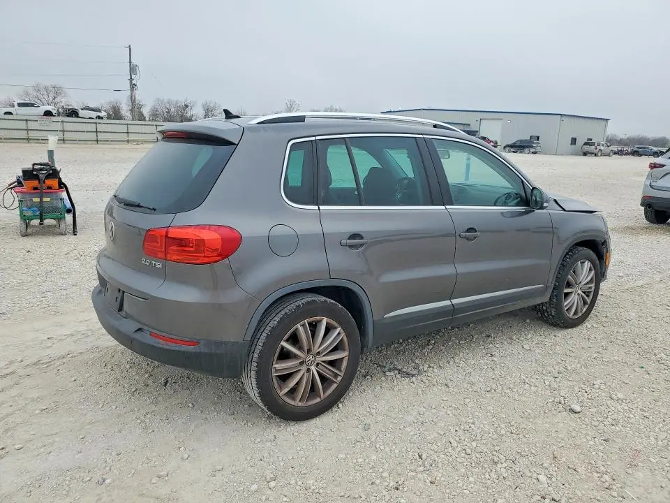 2012 VOLKSWAGEN TIGUAN S  