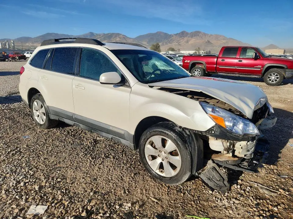2011 SUBARU OUTBACK 3.6R LIMITED  