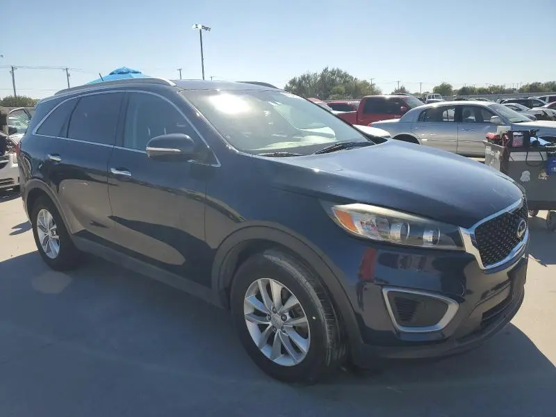 2016 KIA SORENTO LX  