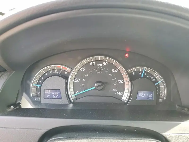2012 TOYOTA CAMRY SE  