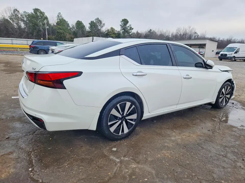 2021 NISSAN ALTIMA 2.5 SV  