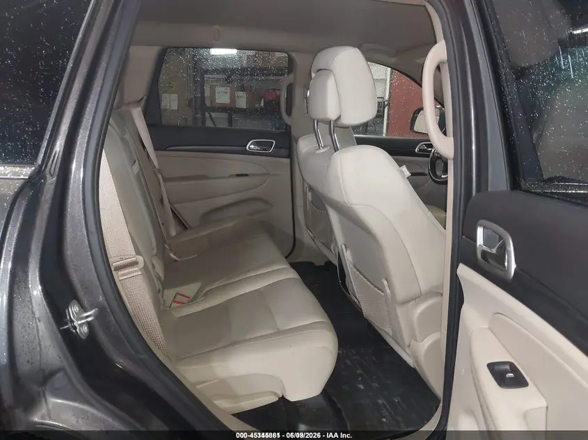2019 JEEP GRAND CHEROKEE LAREDO E 4X4