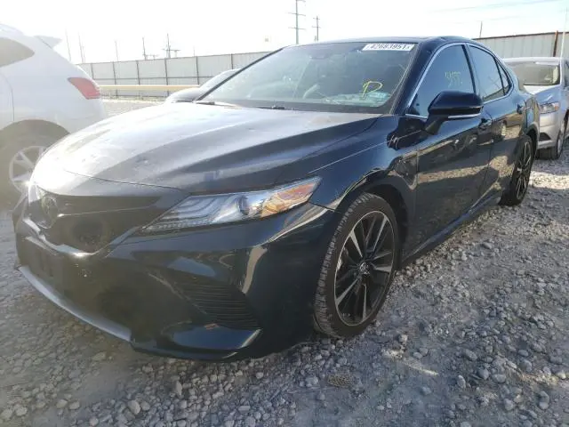 2018 TOYOTA CAMRY XSE