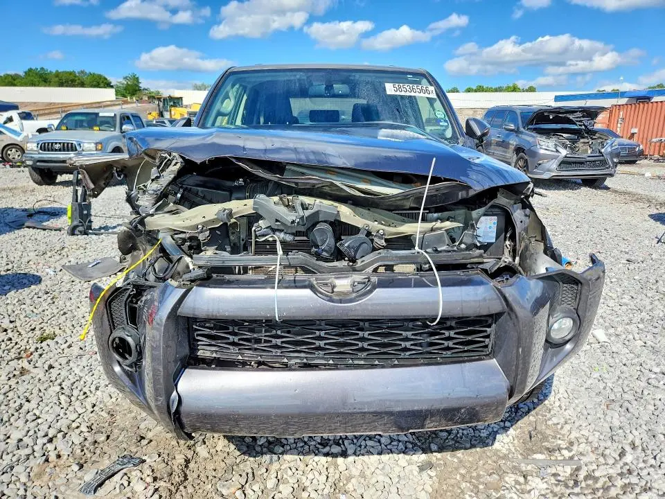 2019 TOYOTA 4RUNNER SR5 PREMIUM  