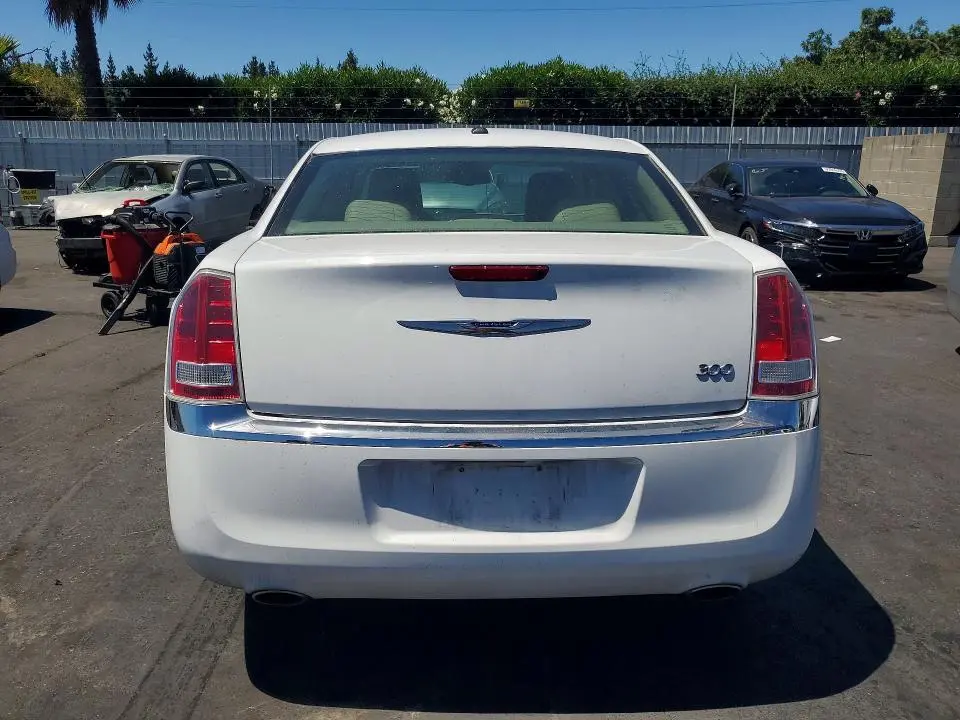 2014 CHRYSLER 300   