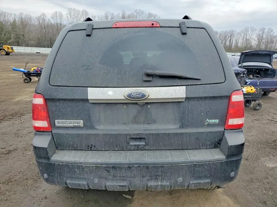 2011 FORD ESCAPE LIMITED  