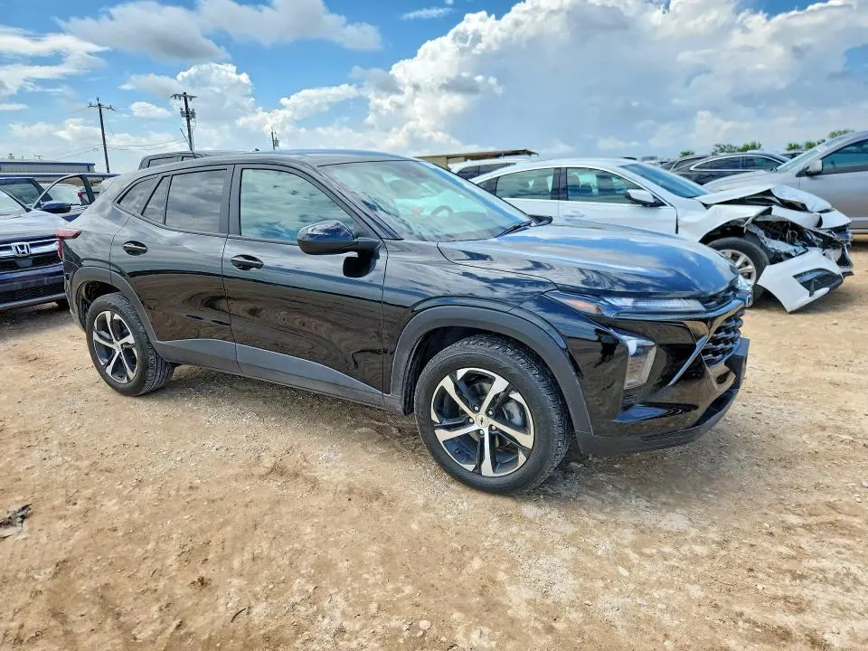 2024 CHEVROLET TRAX 1RS  
