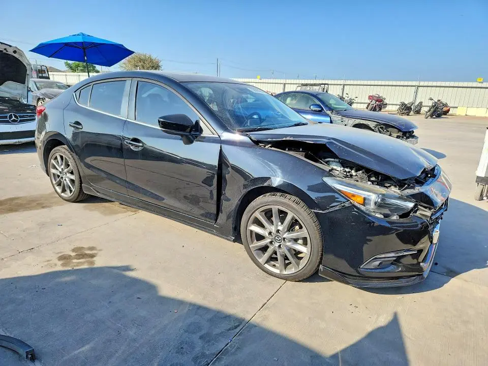2018 MAZDA 3 GRAND TOURING  