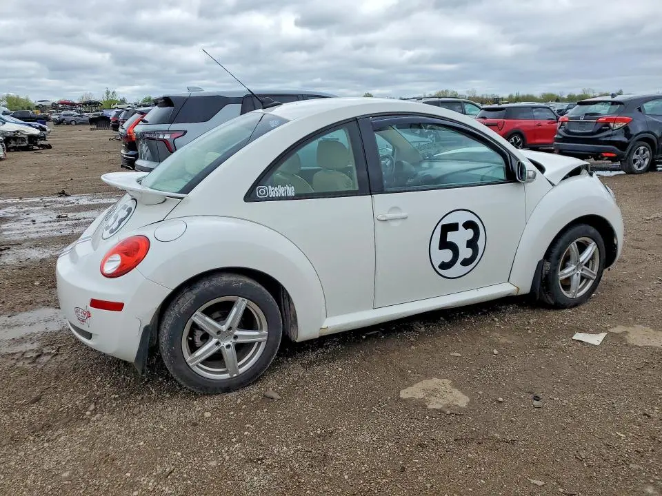 2010 VOLKSWAGEN NEW BEETLE 2.5L LEATHER  